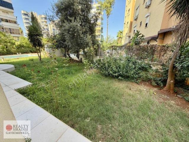 Antalya, Muratpaşa içerisinde satılık mülk