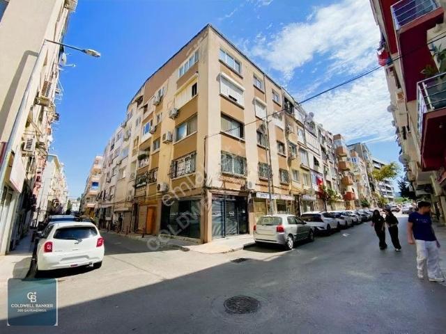 İzmir, Konak içerisinde satılık mülk
