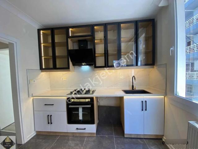 Konak, İzmir içerisinde satılık mülk