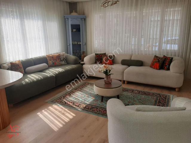 Konak, İzmir içerisinde satılık mülk