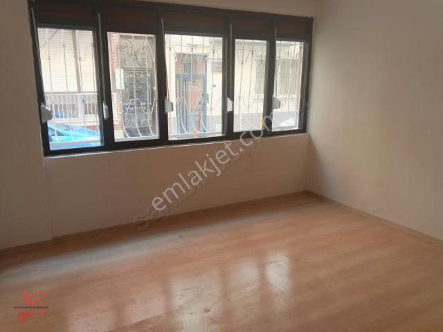 Konak, İzmir içerisinde kiralık mülk