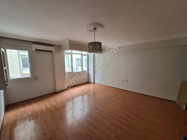 Konak, İzmir içerisinde satılık mülk