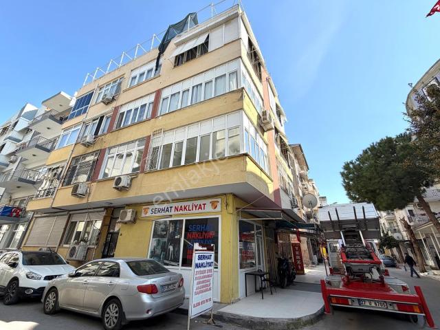 Konak, İzmir içerisinde satılık mülk