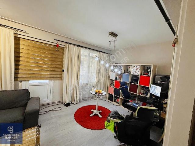Konak, İzmir içerisinde satılık mülk