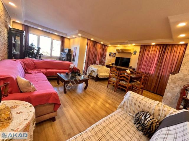 Konak, İzmir içerisinde satılık mülk
