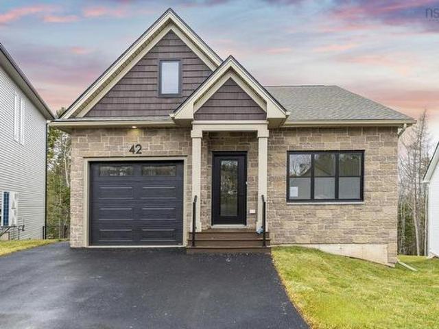 House for sale in Dartmouth, Nova Scotia