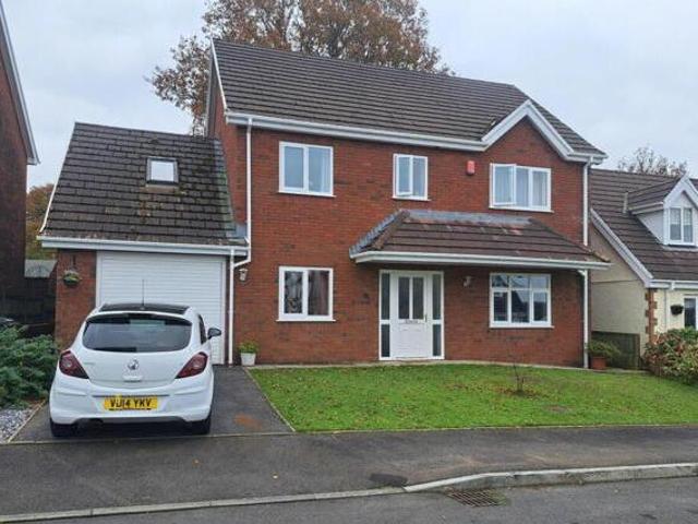 House for sale in Ammanford, Wales