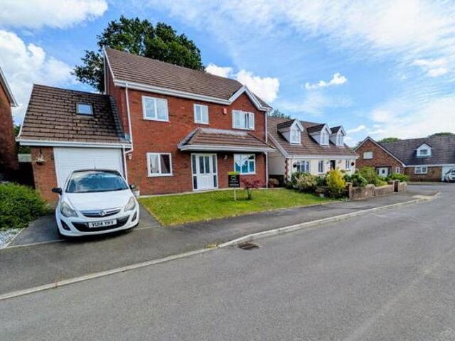 House for sale in Ammanford, Wales