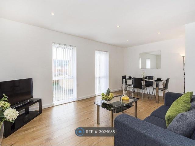 Apartment for rent in Kennet Island, Reading