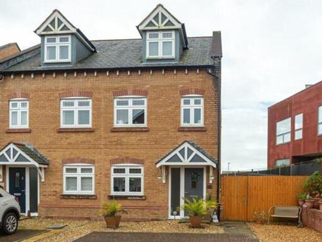 House for sale in Caernarfon