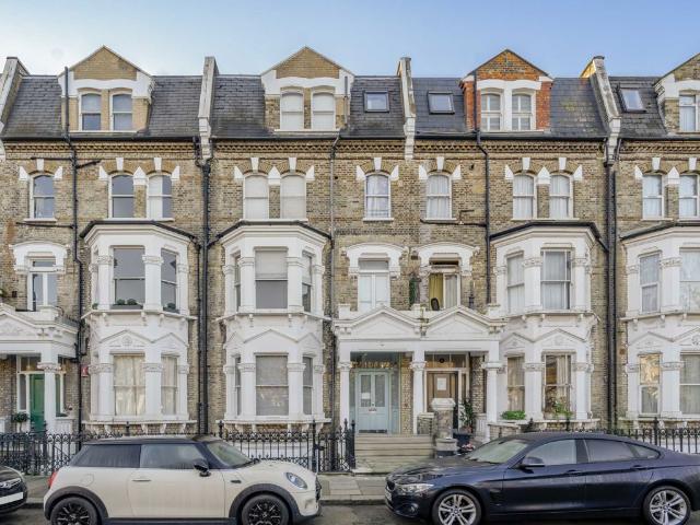 Studio for rent in West Kensington, Greater London
