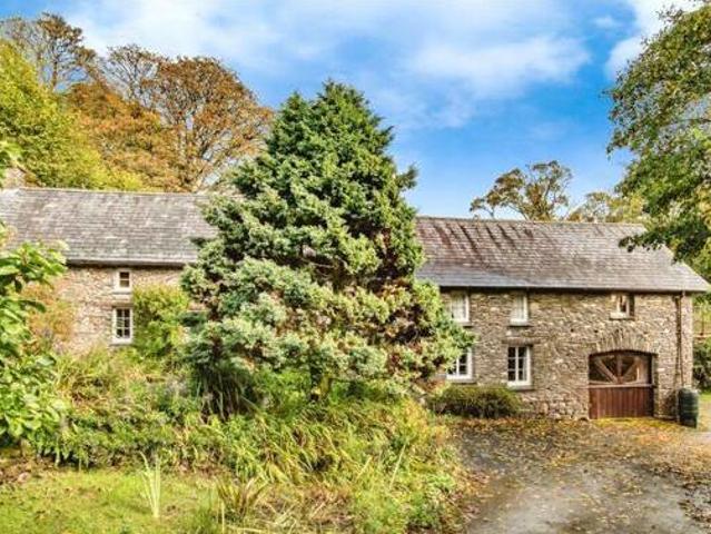 House for sale in Carmarthen, Wales