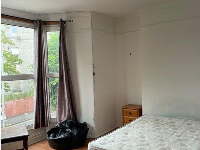 Room for rent in Nangreaves, Wales