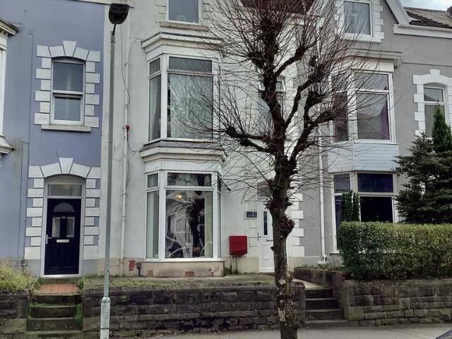 House for rent in Nangreaves, Wales