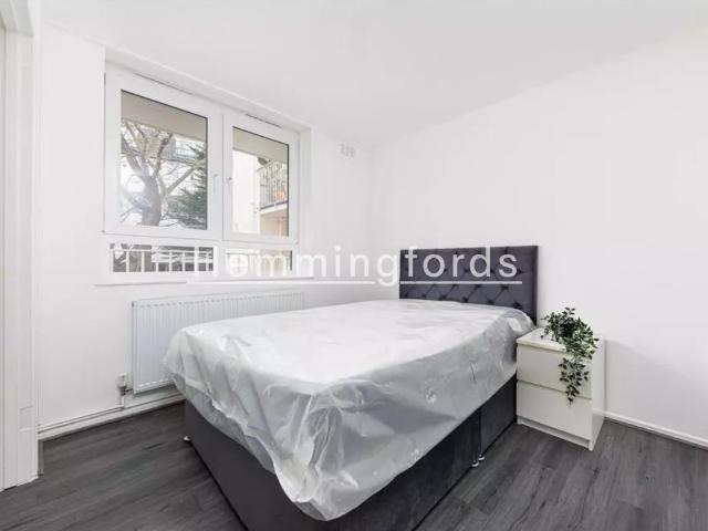 House for rent in Angel, Greater London