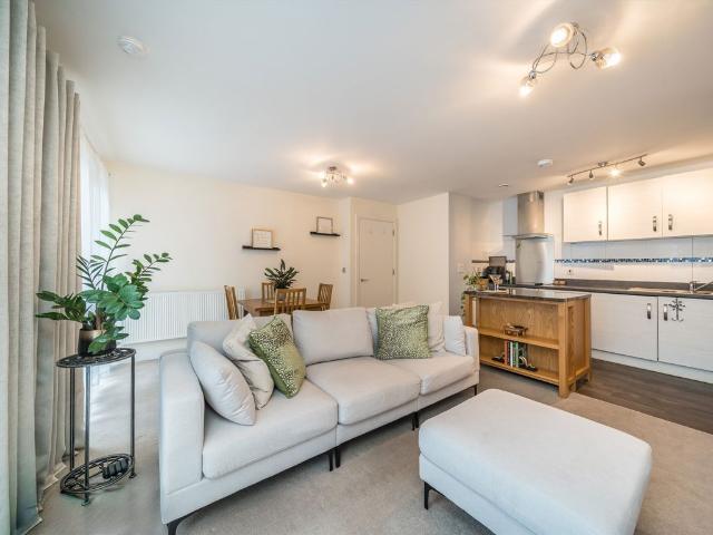 Apartment for rent in Battersea, Greater London