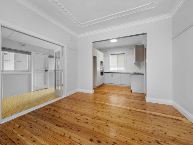 House for rent in Wollongong West, New South Wales