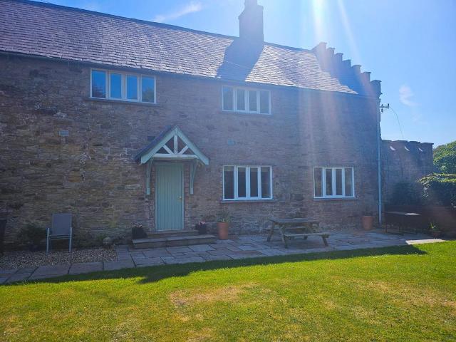 House for rent in Halkyn, Wales