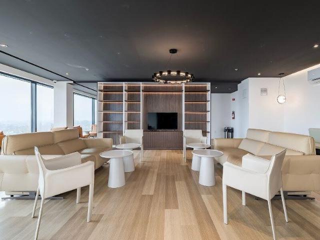 Apartment for rent in Pointe-claire, Quebec