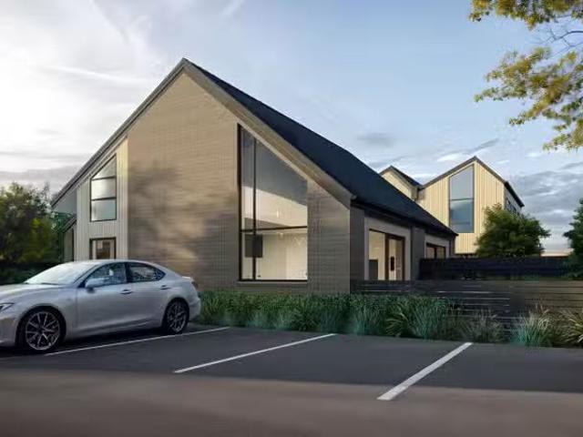 House for sale in Chaslands, Canterbury