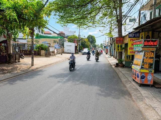Nhà mặt phố bán