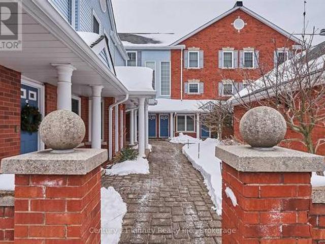 Townhouse for rent in Clarington, Golden Horseshoe