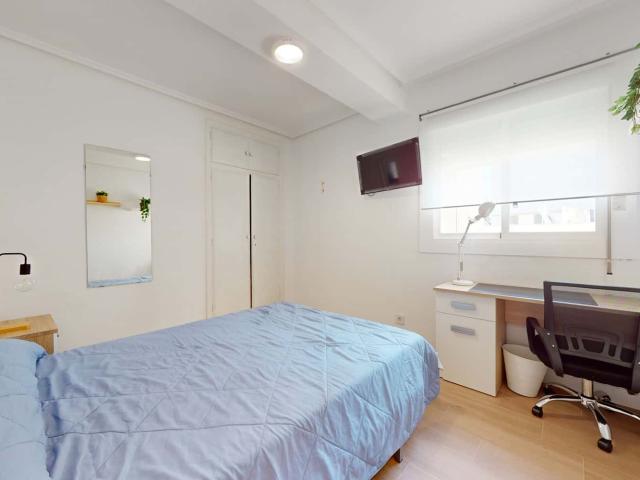 Habitación en alquiler en Grup Sant Vicent Ferrer, Castellón De La Plana