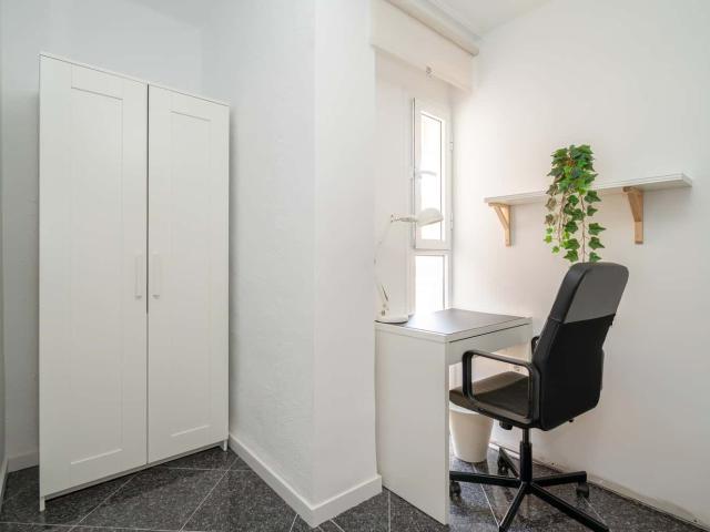 Habitación en alquiler en Bailén-Miraflores, Málaga-Costa del Sol