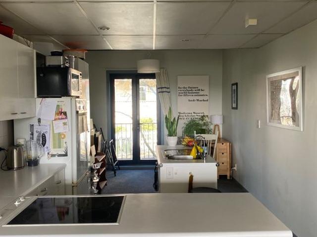 Apartment for rent in Newton, Auckland