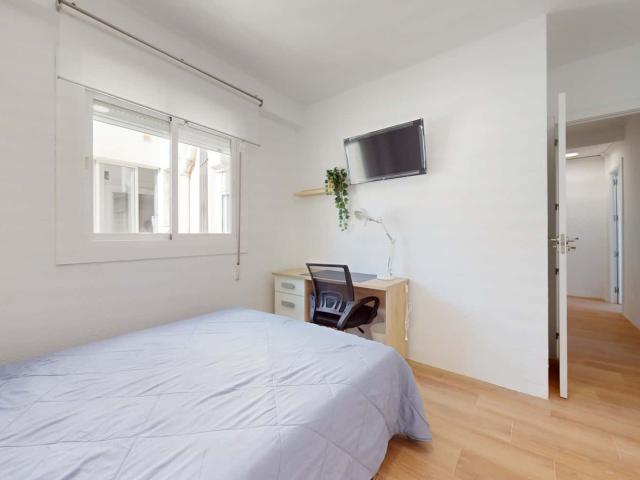 Habitación en alquiler en Grup Sant Vicent Ferrer, Castellón De La Plana