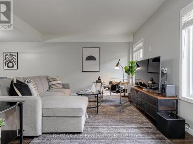Townhouse for sale in Rosenberg, Kitchener