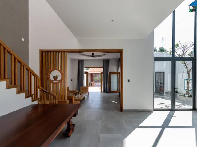 Nhà mặt phố bán