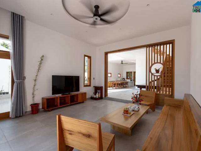 Nhà mặt phố bán