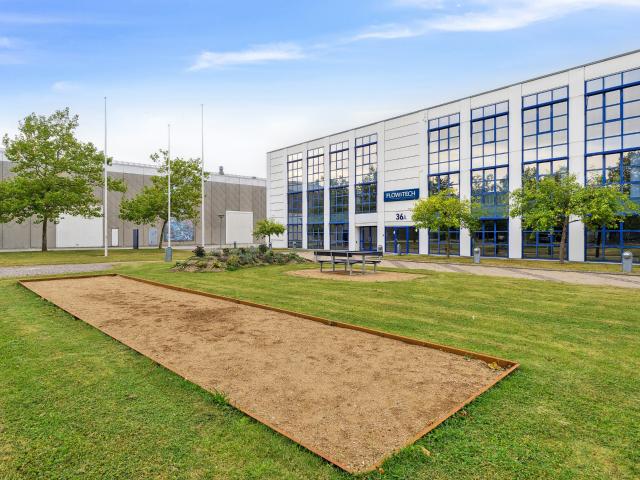 Erhvervsejendom til leje i Brøndby