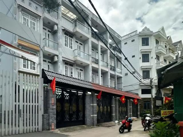 Nhà bán tại Khuôn viên UBND Thành phố Hồ Chí Minh, Thành phố Hồ Chí Minh