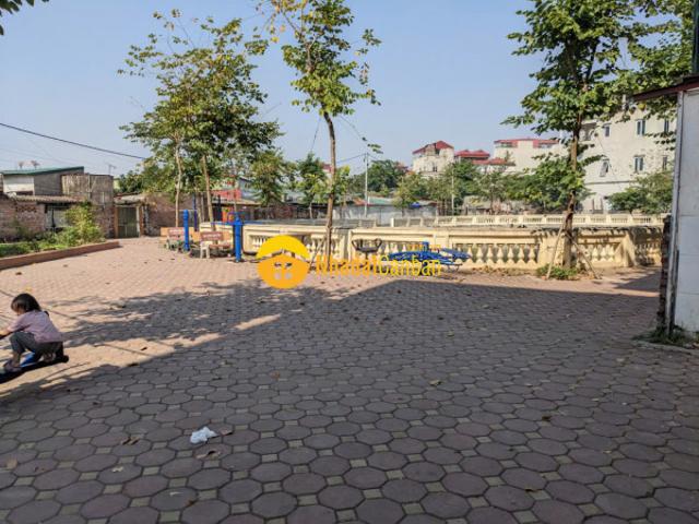 Nhà mặt phố bán