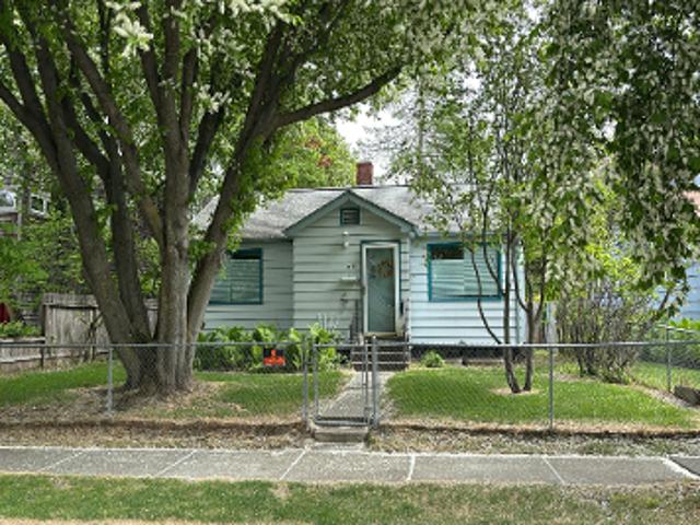House for sale in Alaska