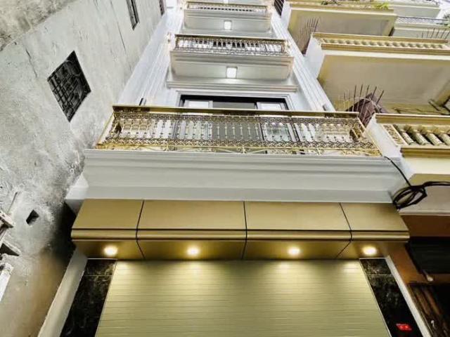 Nhà bán tại Hoàn Kiếm, Hà Nội