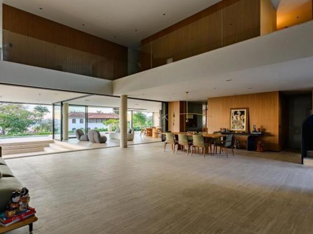 Casa venda em Região Geográfica Imediata do Distrito Federal, Região Integrada de Desenvolvimento do Distrito Federal e Entorno