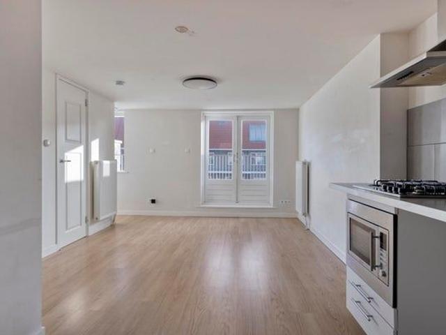 Appartement te huur in Zuid, Amsterdam