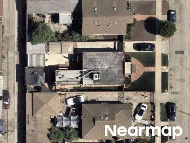 House for sale in Van Ness, Los Angeles