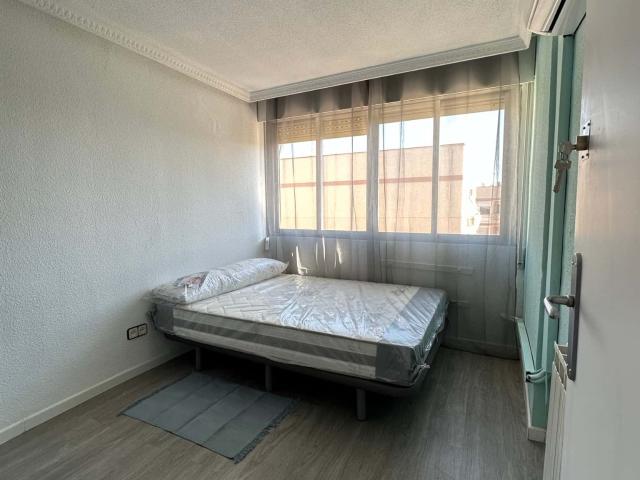 Habitación en alquiler en Juan de la Cierva, Getafe