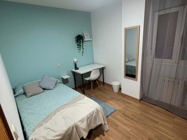 Habitación en alquiler en La Alhóndiga, Getafe
