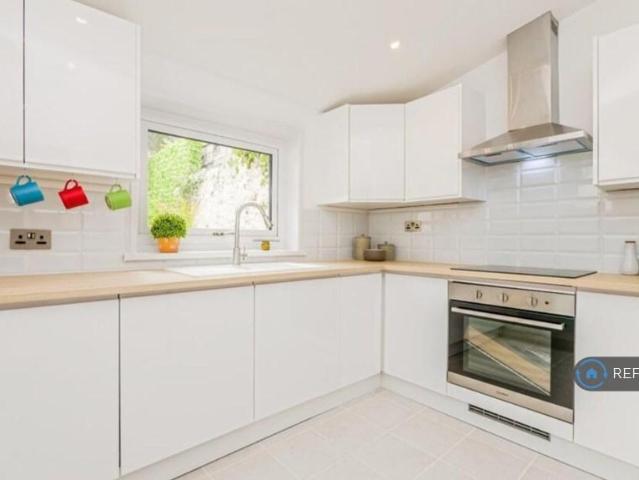 House for rent in Plasnewydd, Falcon Lodge