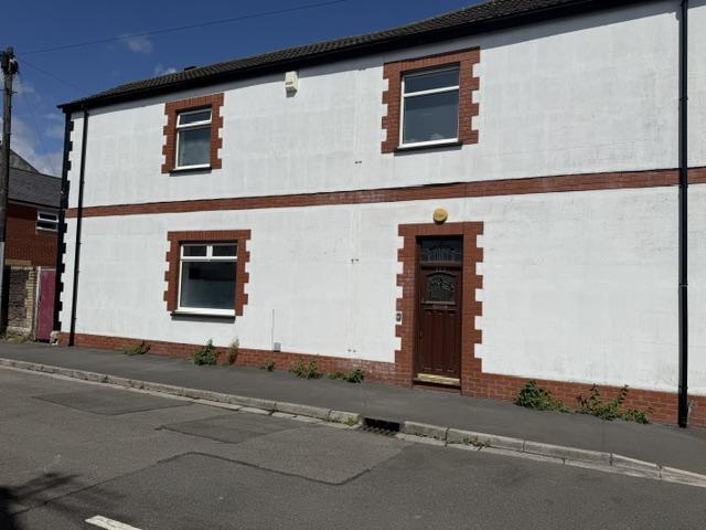 House for rent in Pengam Green, Falcon Lodge