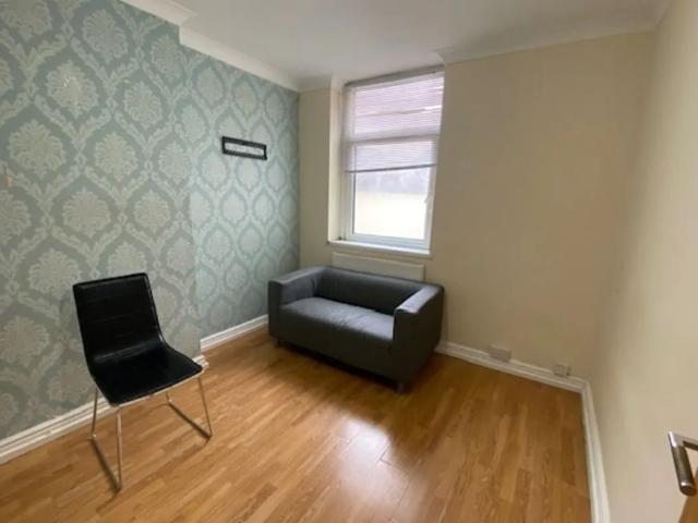 Apartment for rent in Pengam Green, Falcon Lodge