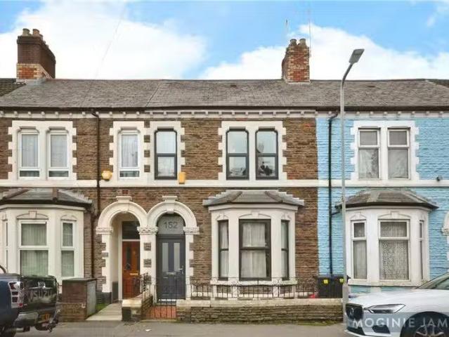 House for sale in Spott