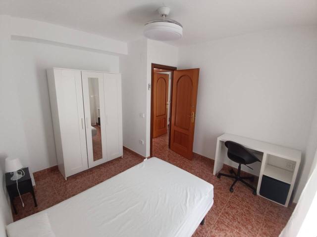 Habitación en alquiler en Cabra, Andalucía