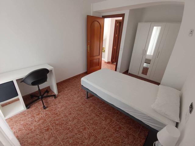 Habitación en alquiler en Cabra, Andalucía
