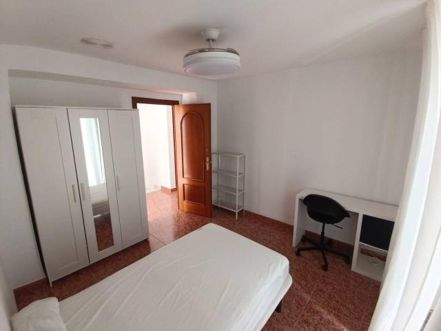 Habitación en alquiler en Cabra, Andalucía